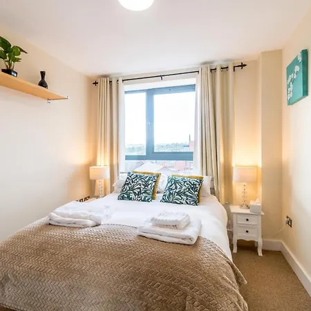 Spacious City 2 Bed, 2 Bath, Free Parking & Wifi Sheffield Exterior photo