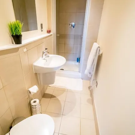 Spacious City 2 Bed, 2 Bath, Free Parking & Wifi Sheffield Exterior photo